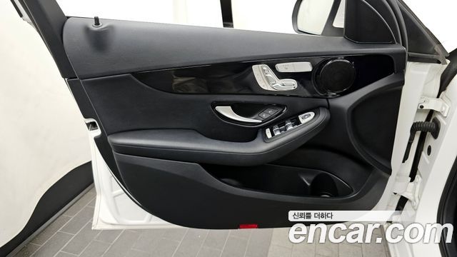 Mercedes-Benz C-Class C200