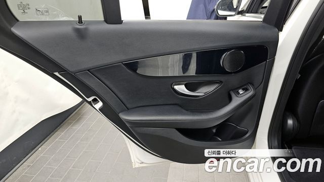 Mercedes-Benz C-Class C200