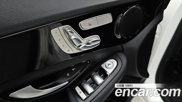 Mercedes-Benz C-Class C200