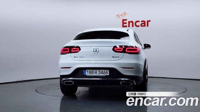 Mercedes-Benz GLC-Class GCL300 4MATIC Coupe