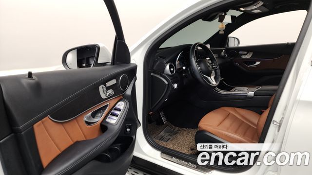 Mercedes-Benz GLC-Class GCL300 4MATIC Coupe