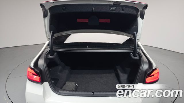 BMW 5-Series 530i xDrive M Sport Package