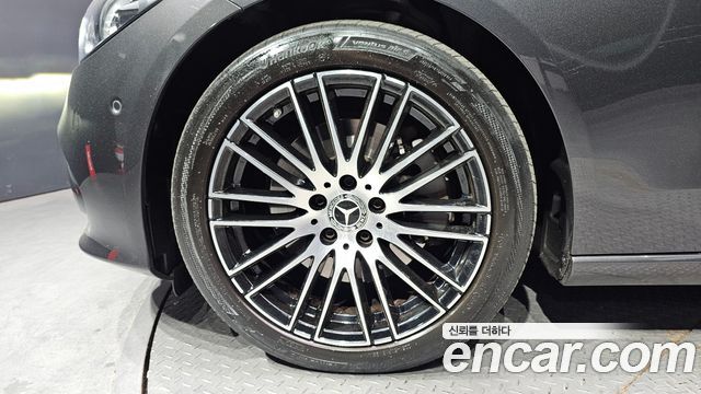 Mercedes-Benz C-Class C300 4MATIC Avantgarde