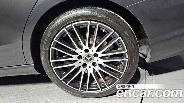 Mercedes-Benz C-Class C300 4MATIC Avantgarde