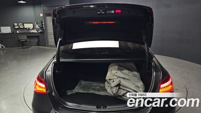 Mercedes-Benz C-Class C300 4MATIC Avantgarde