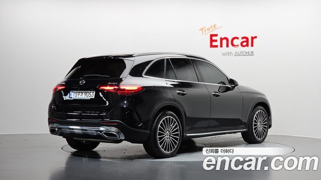 Mercedes-Benz GLC-Class GLC300 4MATIC AMG Line