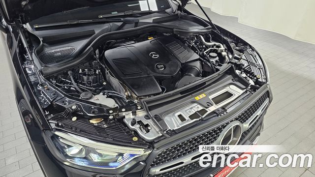 Mercedes-Benz GLC-Class GLC300 4MATIC AMG Line