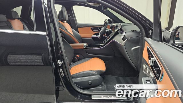 Mercedes-Benz GLC-Class GLC300 4MATIC AMG Line