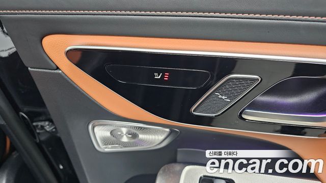 Mercedes-Benz GLC-Class GLC300 4MATIC AMG Line