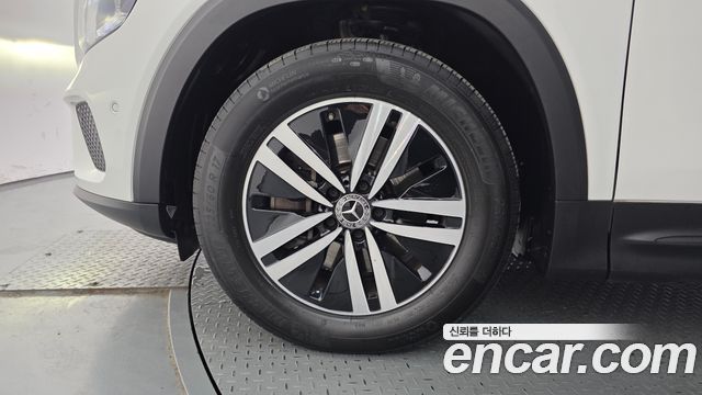 Mercedes-Benz GLB-Class GLB200 d