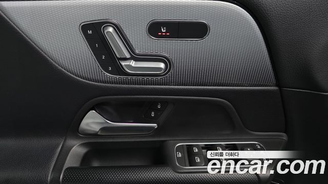 Mercedes-Benz GLB-Class GLB200 d