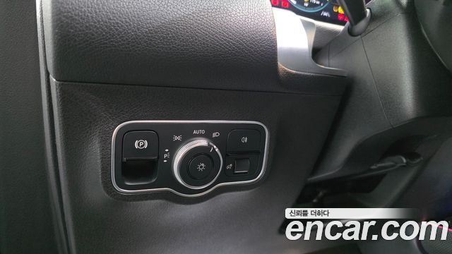Mercedes-Benz GLB-Class GLB200 d