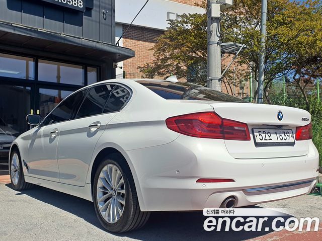 BMW 5-Series 520d Luxury Plus
