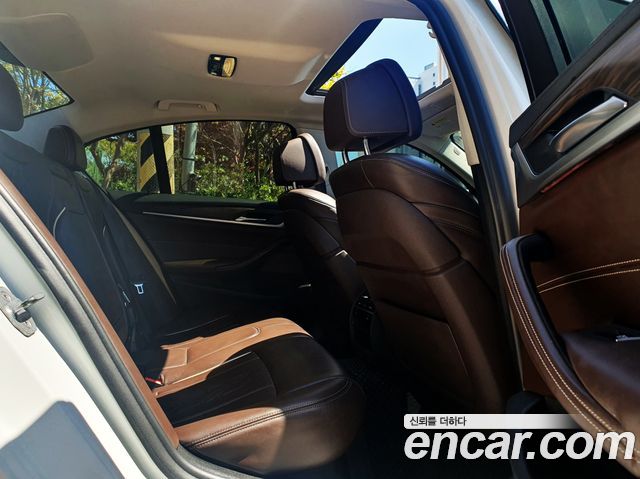 BMW 5-Series 520d Luxury Plus