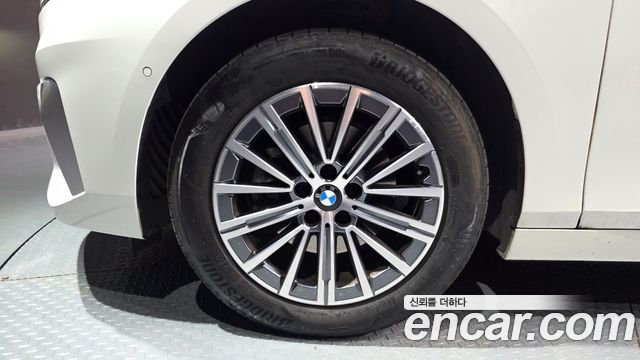 BMW 2-Series 220i Luxury
