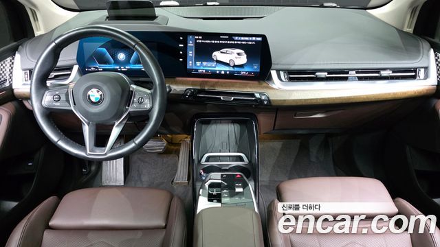 BMW 2-Series 220i Luxury