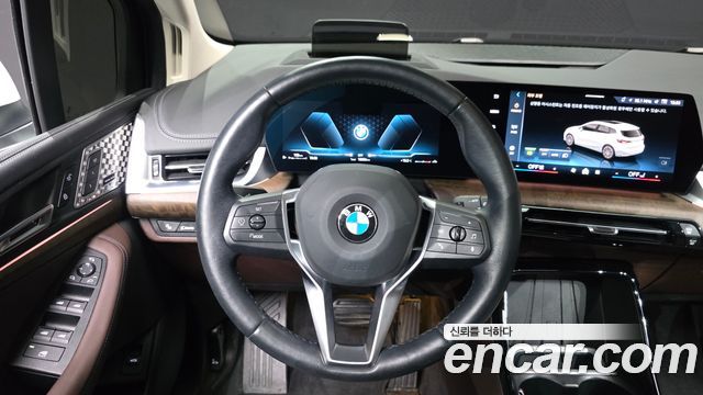 BMW 2-Series 220i Luxury