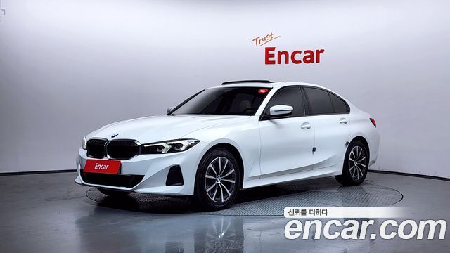BMW 3-Series 320i