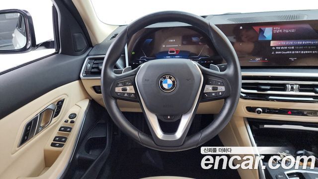 BMW 3-Series 320i