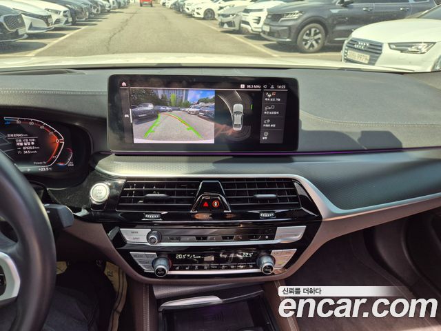 BMW 5-Series 523d M Sport