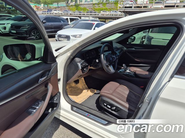 BMW 5-Series 523d M Sport
