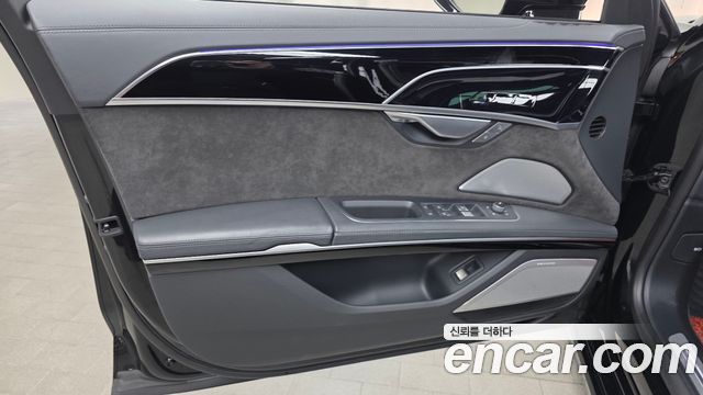 Audi A8 55 TFSI Quattro LWB
