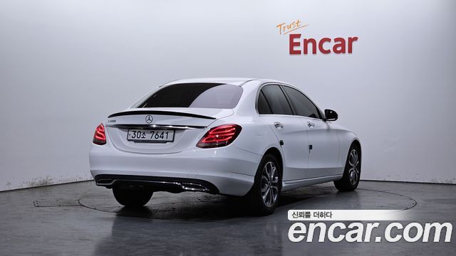 Mercedes-Benz C-Class C200 Avantgarde
