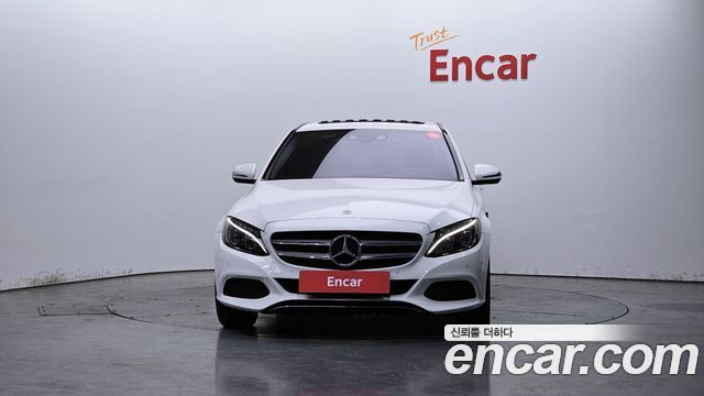 Mercedes-Benz C-Class C200 Avantgarde