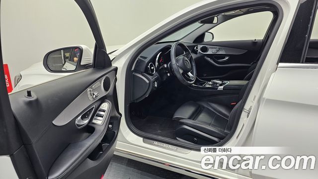 Mercedes-Benz C-Class C200 Avantgarde