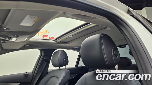 Mercedes-Benz C-Class C200 Avantgarde