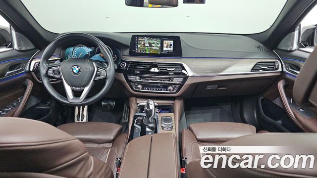BMW 5-Series 530i xDrive M Sport Package Plus