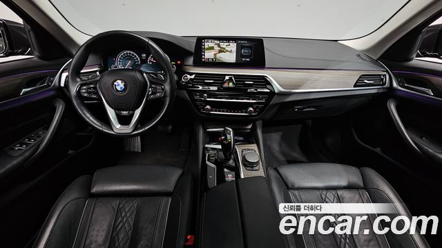 BMW 5-Series 530i xDrive Luxury Plus