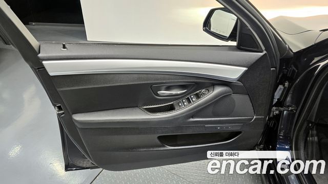 BMW 5-Series 528i M Aero Dynamic