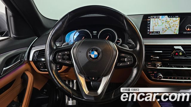 BMW 5-Series 530i xDrive M Sport Package