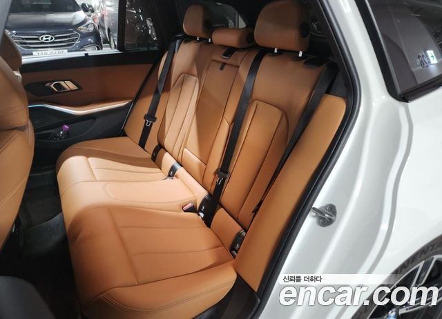 BMW 3-Series 320i Touring M Sports