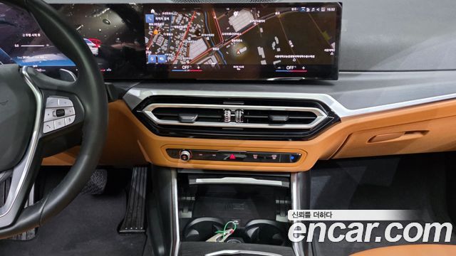 BMW 3-Series 320i