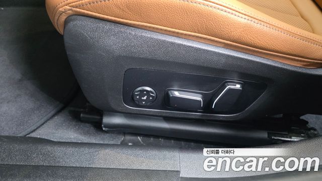BMW 3-Series 320i