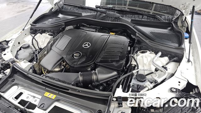 Mercedes-Benz GLC-Class GLC300 4MATIC AMG Line