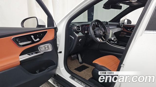 Mercedes-Benz GLC-Class GLC300 4MATIC AMG Line