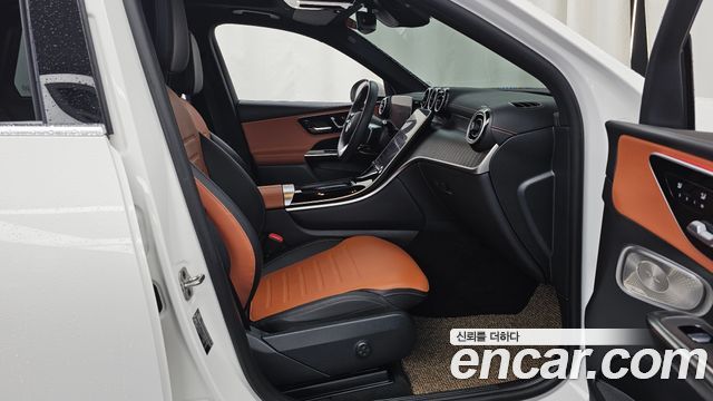 Mercedes-Benz GLC-Class GLC300 4MATIC AMG Line