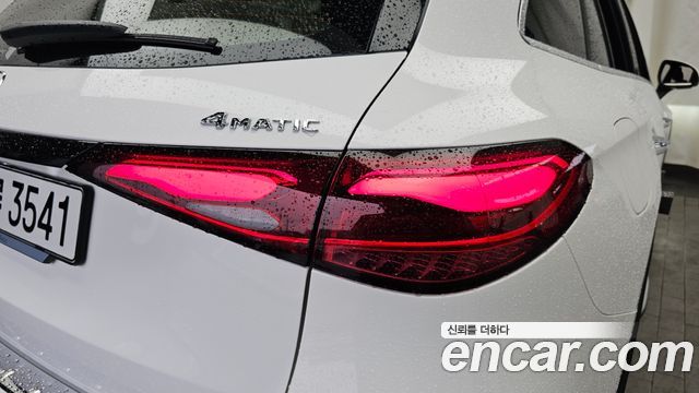 Mercedes-Benz GLC-Class GLC300 4MATIC AMG Line
