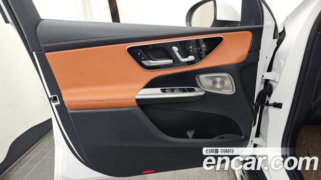 Mercedes-Benz GLC-Class GLC300 4MATIC AMG Line