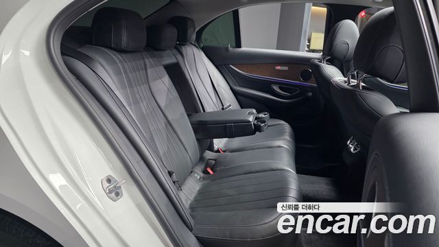 Mercedes-Benz E-Class E220d 4MATIC Exclusive