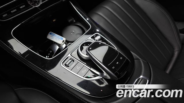 Mercedes-Benz E-Class E220d 4MATIC Exclusive