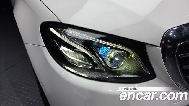 Mercedes-Benz E-Class E220d 4MATIC Exclusive