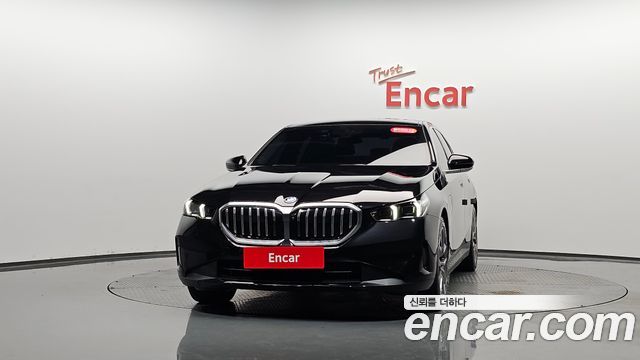 BMW 5-Series 530e