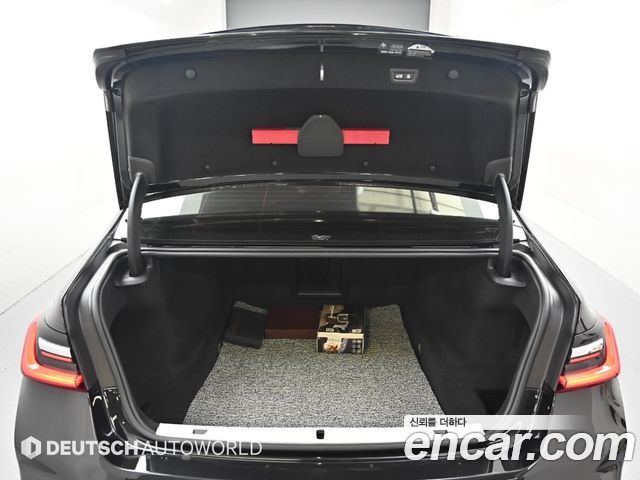 BMW 7-Series 730Ld xDrive M Sport