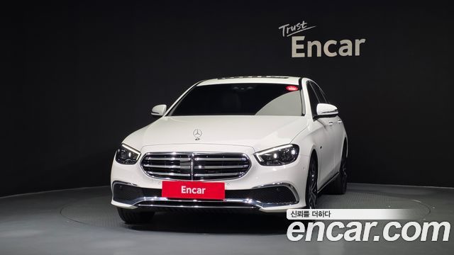 Mercedes-Benz E-Class E300e 4MATIC Exclusive