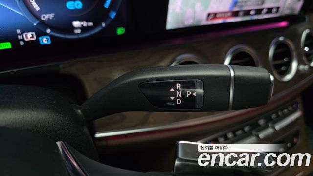 Mercedes-Benz E-Class E300e 4MATIC Exclusive