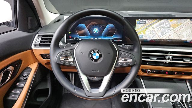 BMW 3-Series 320i